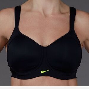 Nike Pro Hero Sports Bra Black 360 Degree High Support 620271 Size 32DD NWT